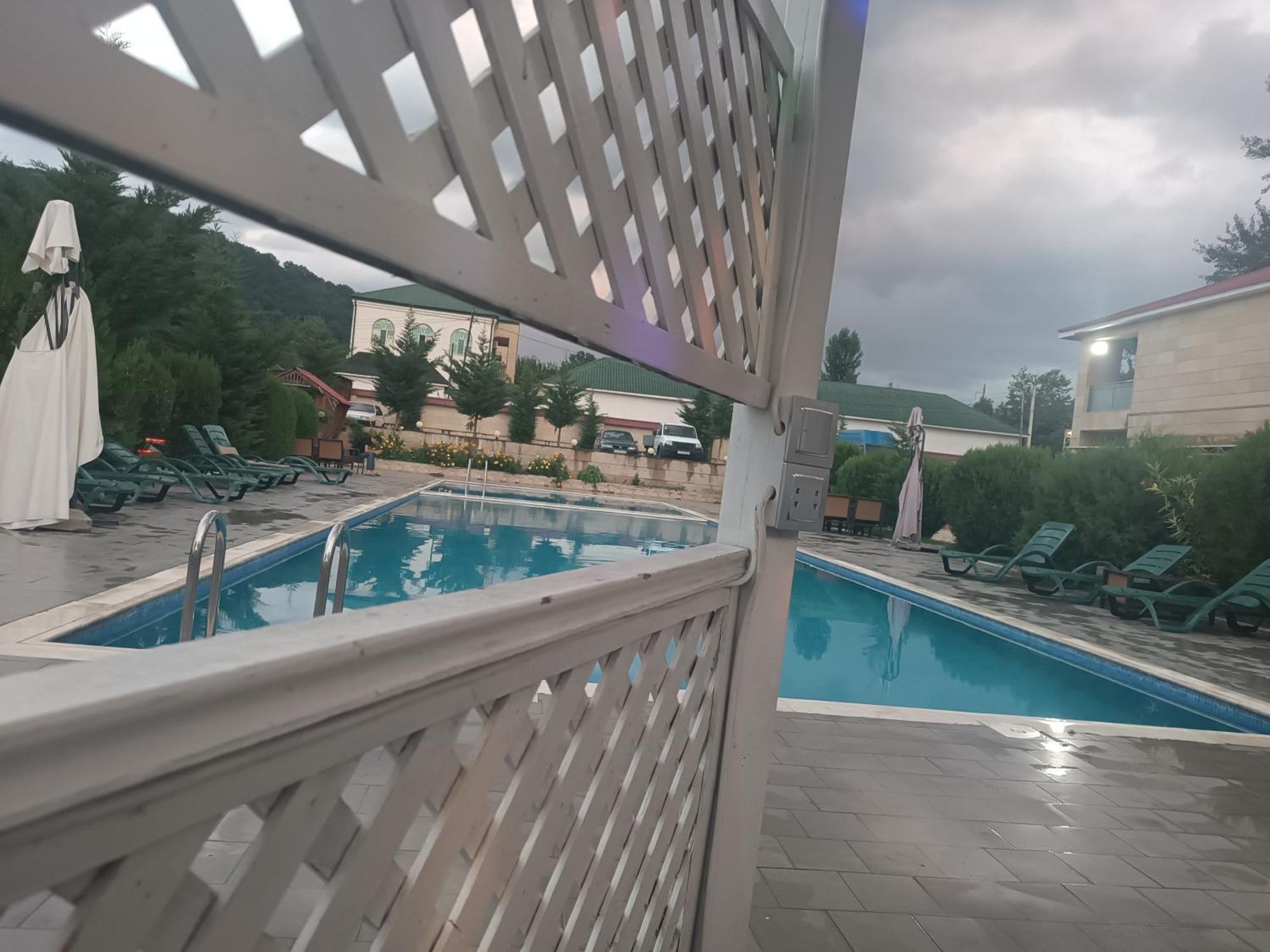 Gabala Bliss Inn Hotel And Restaurant Buitenkant foto