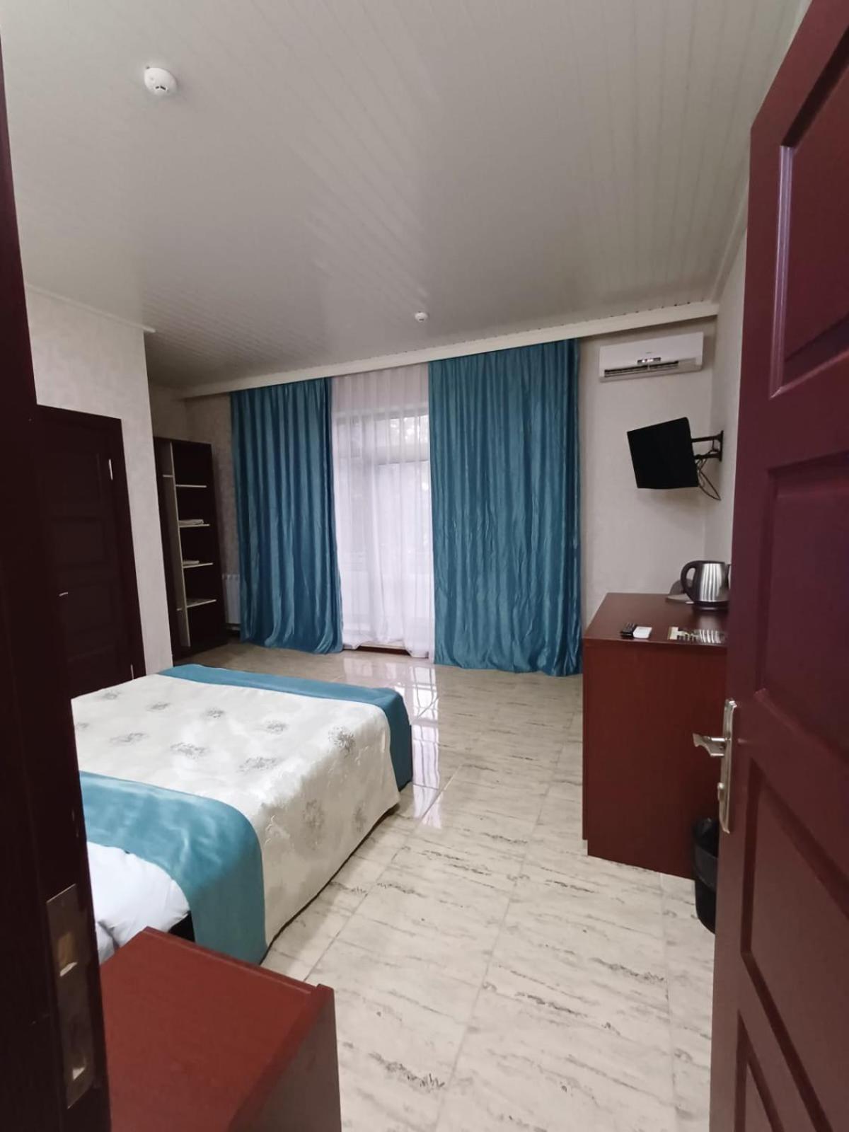 Gabala Bliss Inn Hotel And Restaurant Buitenkant foto