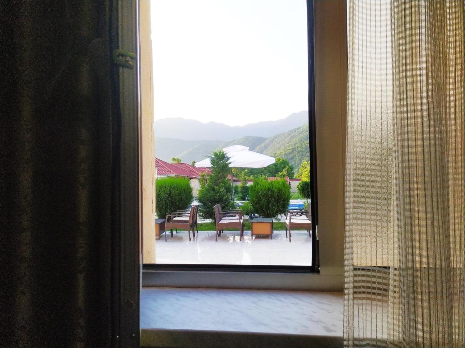 Gabala Bliss Inn Hotel And Restaurant Buitenkant foto