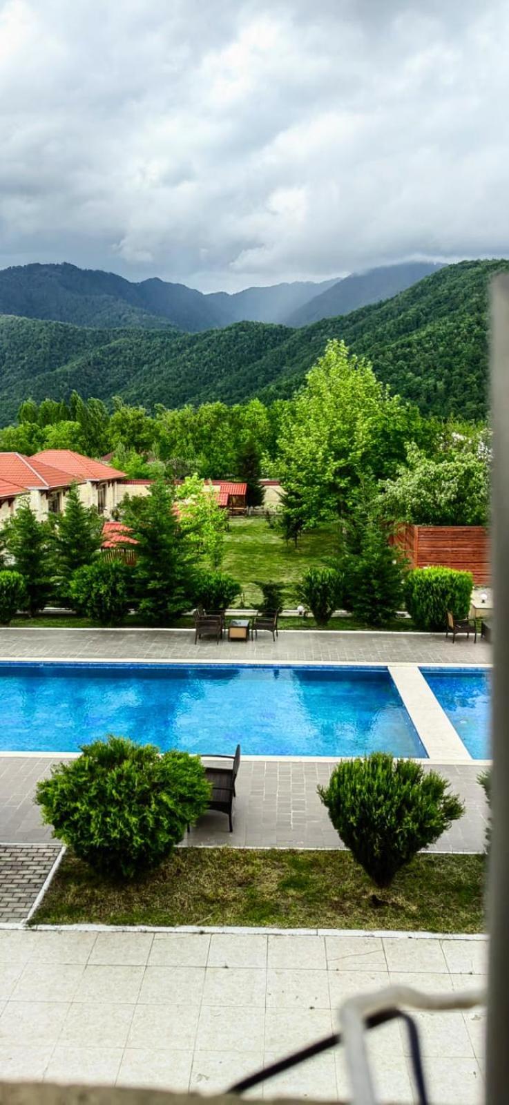 Gabala Bliss Inn Hotel And Restaurant Buitenkant foto