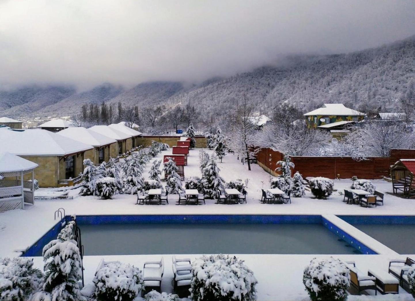 Gabala Bliss Inn Hotel And Restaurant Buitenkant foto