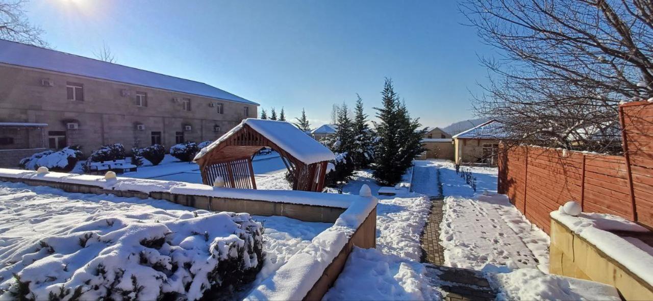 Gabala Bliss Inn Hotel And Restaurant Buitenkant foto