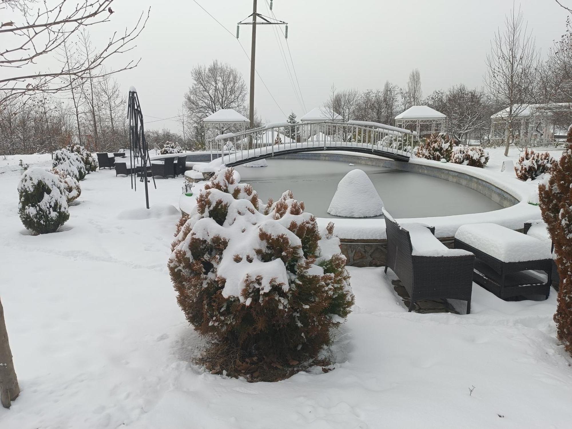 Gabala Bliss Inn Hotel And Restaurant Buitenkant foto