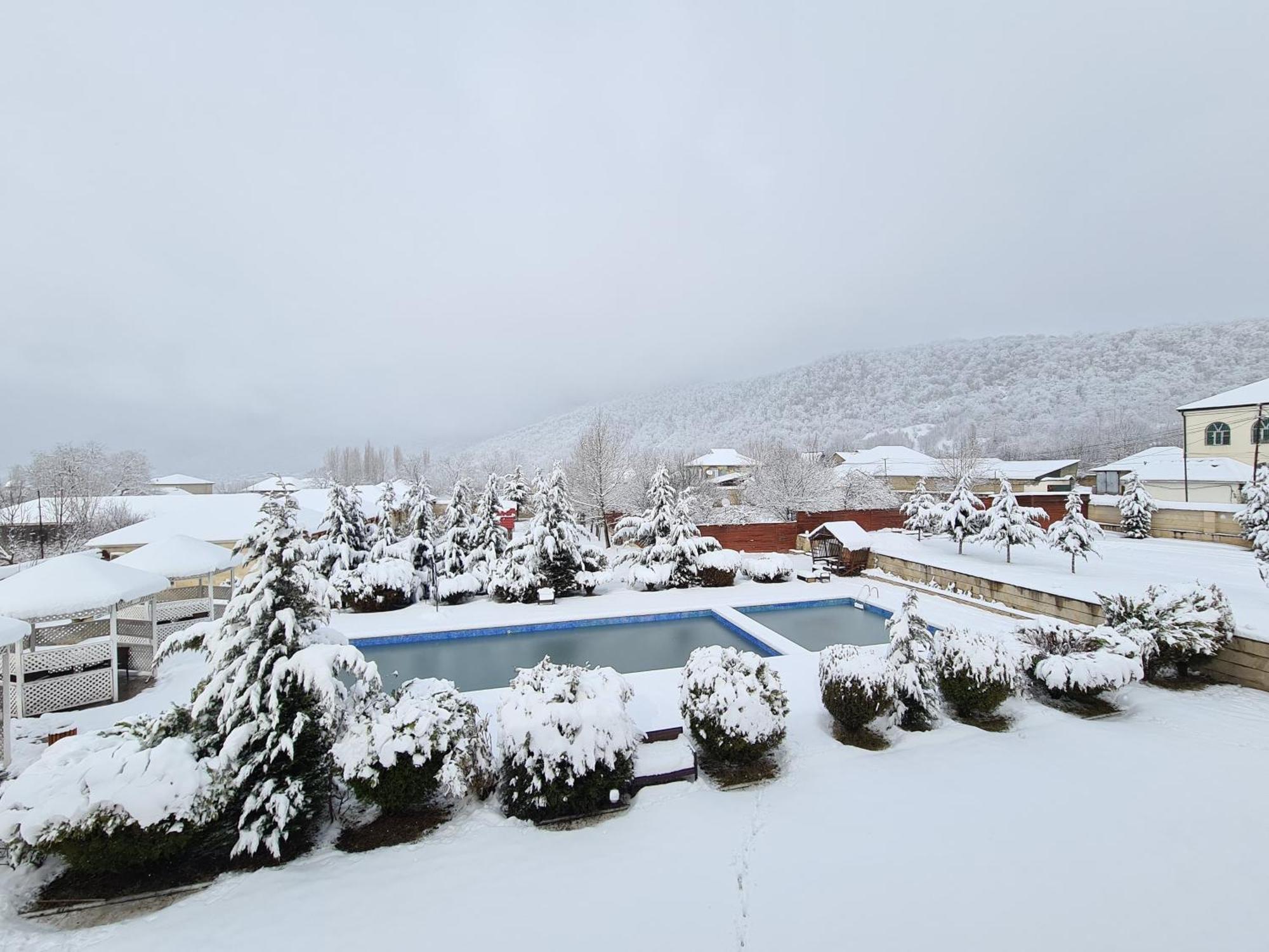 Gabala Bliss Inn Hotel And Restaurant Buitenkant foto